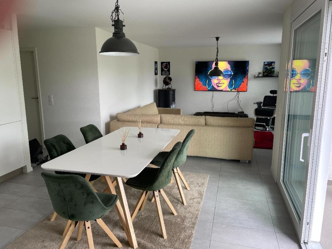 Chambre Double مونترو المظهر الخارجي الصورة